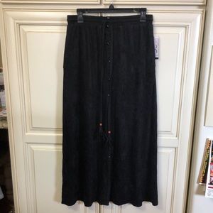NWT Hannah Skirt